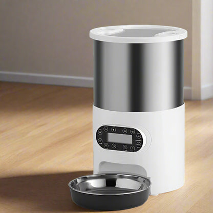 distributeur croquette chat 4.5l avec écran digital et bol inox pour une alimentation hygiénique automatisée