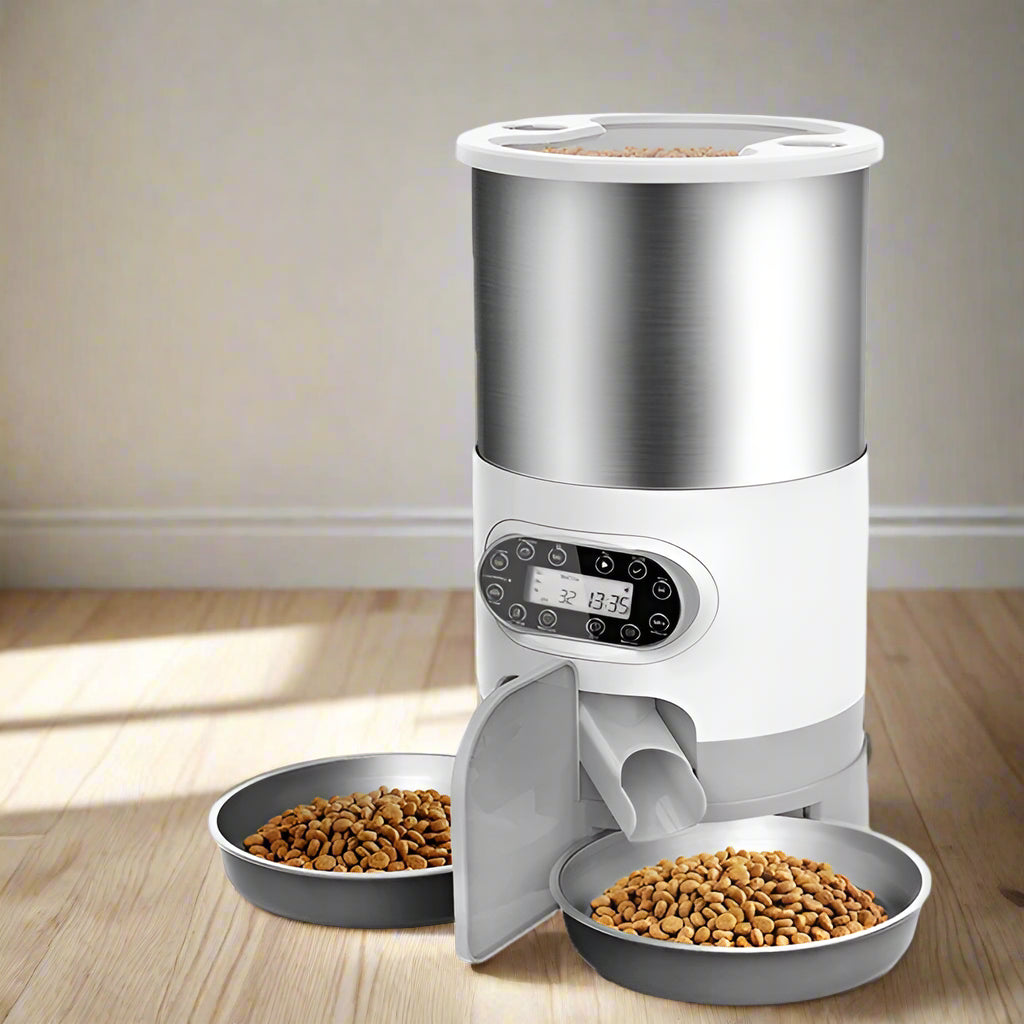 distributeur croquette chat 4.5l avec écran digital et deux bols inox pour une alimentation automatisée et personnalisée