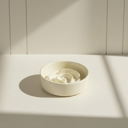 gamelle anti glouton chat en céramique design spirale fleur minimaliste beige