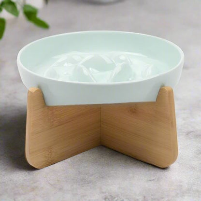 Gamelle anti glouton pour chat en céramique verte avec support en bambou