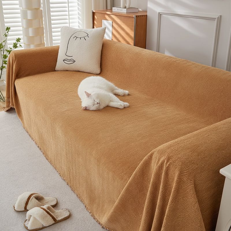 protection canapé chat chenille ocre avec chat endormi sur canapé large doux
